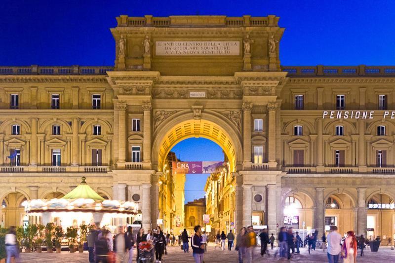 ホテル The One Firenze エクステリア 写真